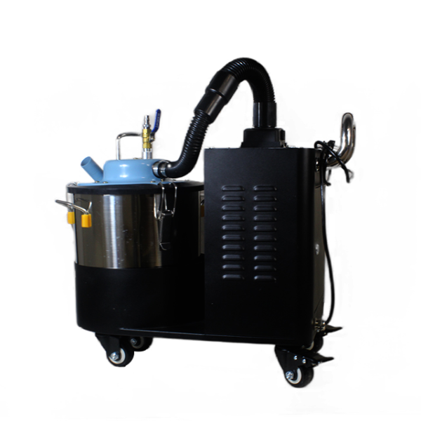 W40 Oil and Dust Vacuum Cleaner