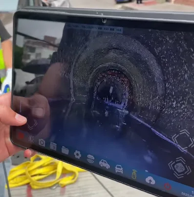 3 pipeline inspection robots are controlled by tablet.png